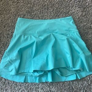Athleta Ace tennis skirt size small. EUC